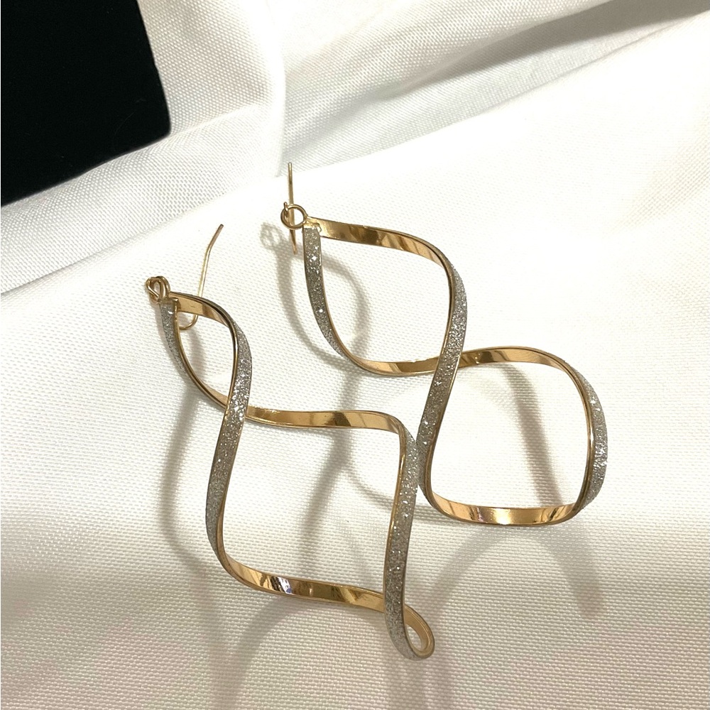 Goldtone Lightweight Spiral Earrings - Picture 2 of 5